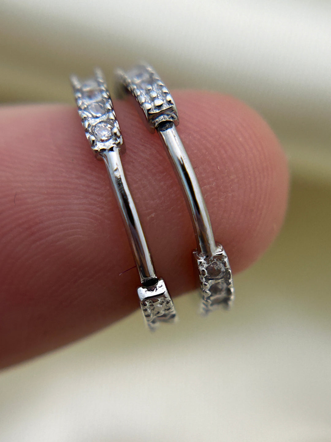 Huggies de Plata Brillantes