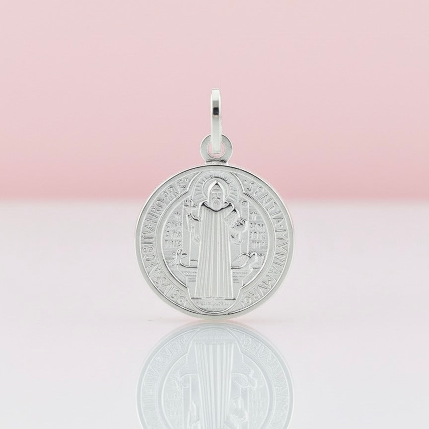 Dije San Benito 18MM Plata