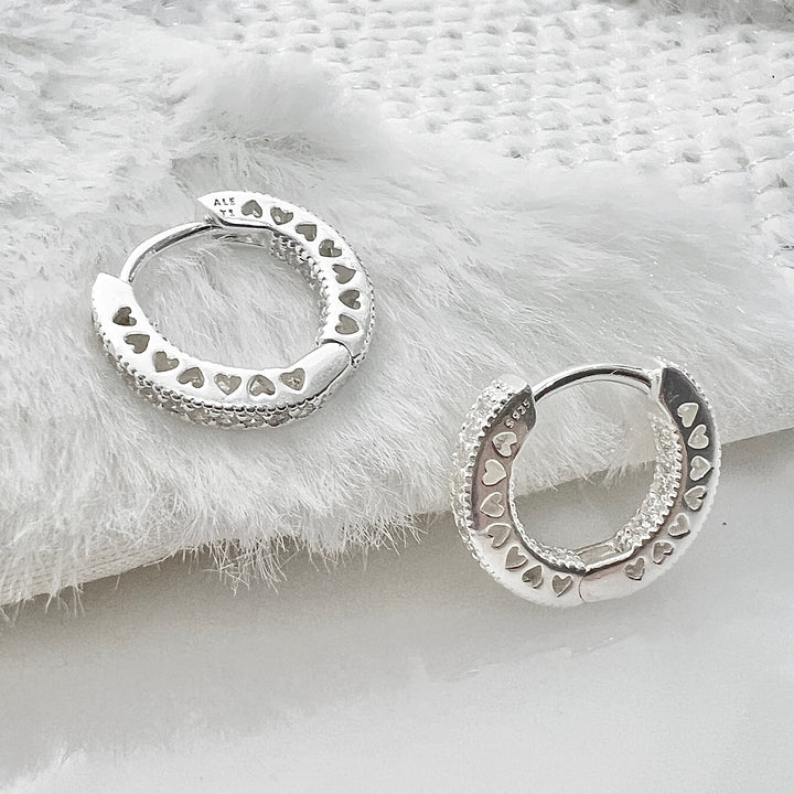 Huggies Corazones 💖 | Nicola Joyería