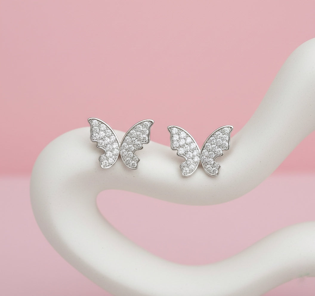Aretes de Acero Plateado Mariposa Grande 🦋
