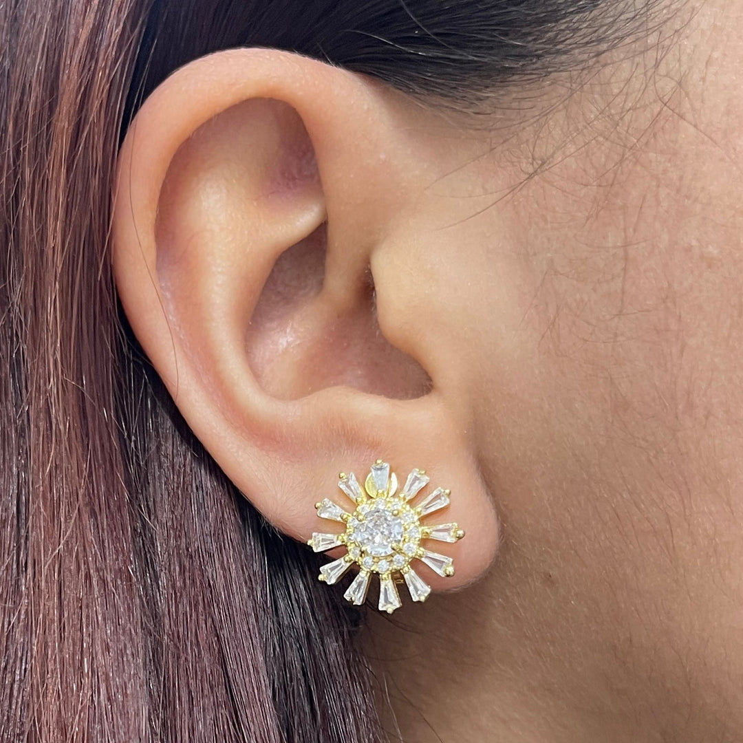 Aretes de Acero Prensa Flor Dorada