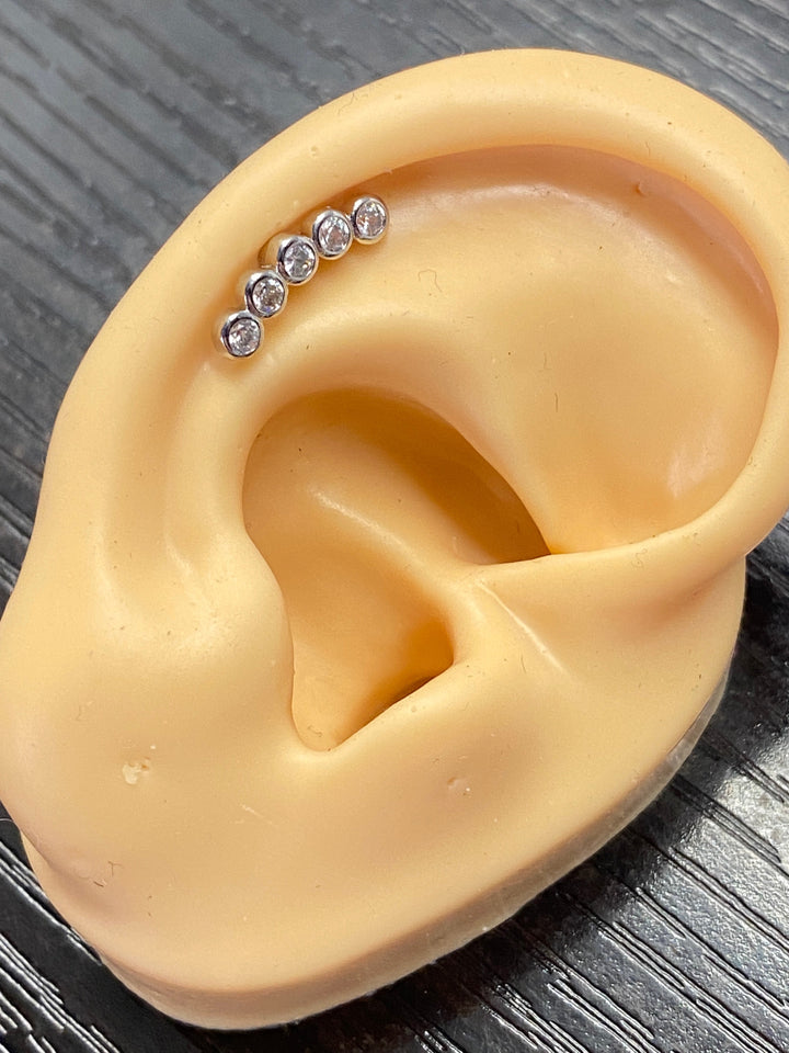 Arete Quirúrgico 💙 Curvo Plateado