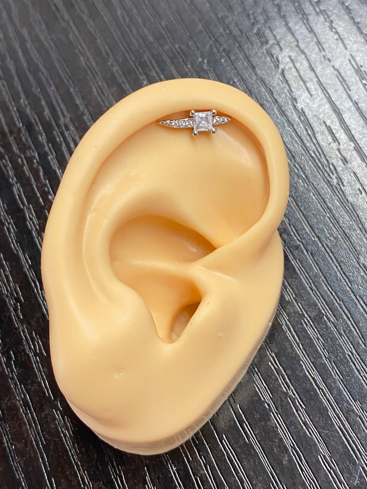 Arete Quirúrgico 💙 Recto Plateado