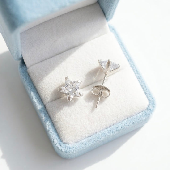 Aretes Chispas Estrella 7MM