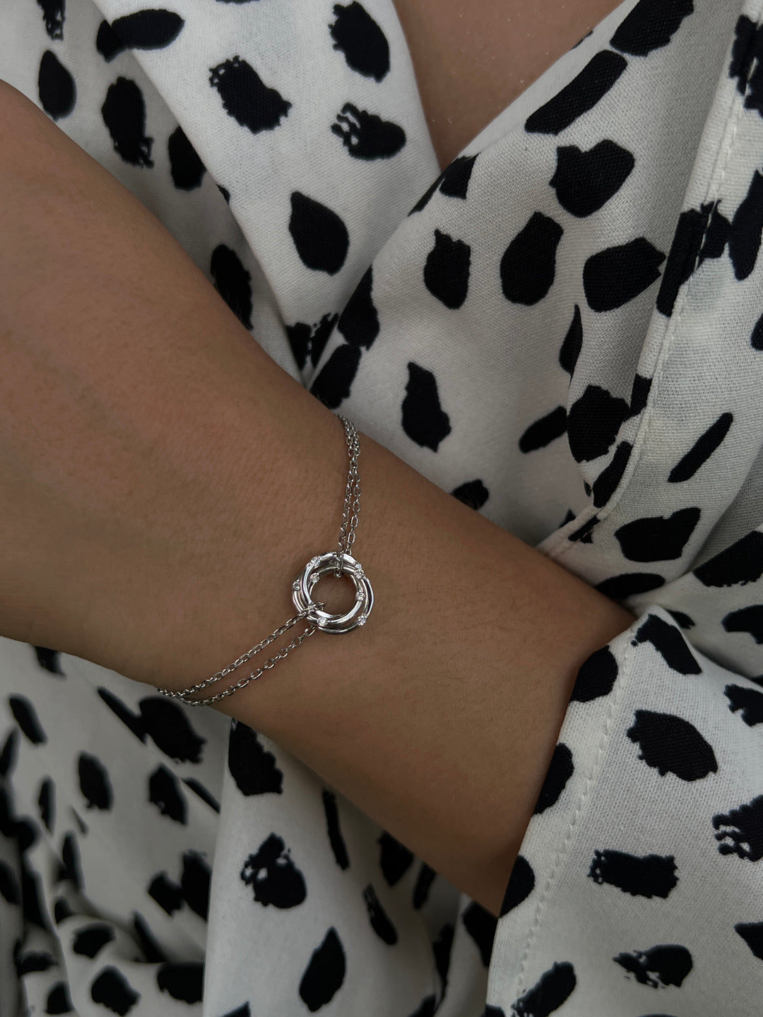 Pulsera Plata Círculo Enlazados