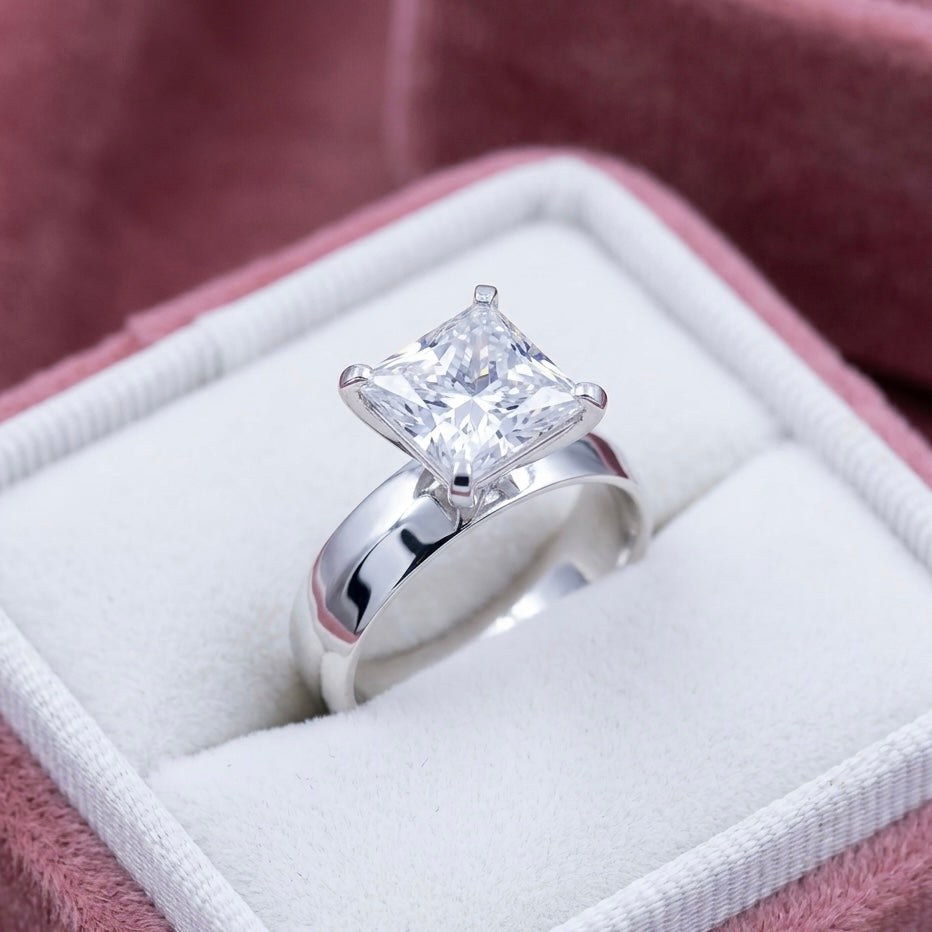 Anillo de Compromiso Línea Cuadro