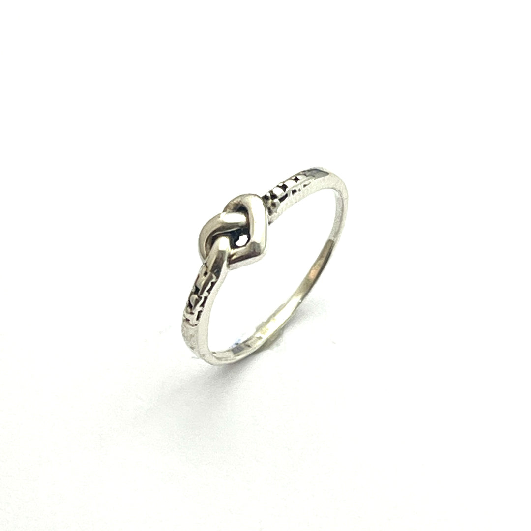Anillo de Plata Promesa Corazón Enlazado