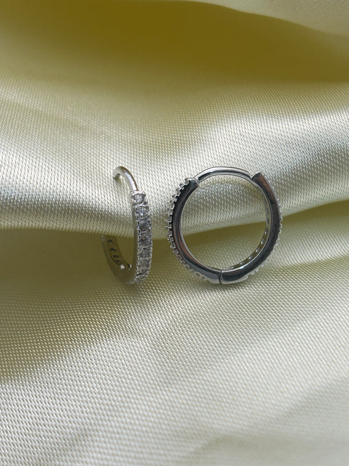 Huggies de Plata Brillantes