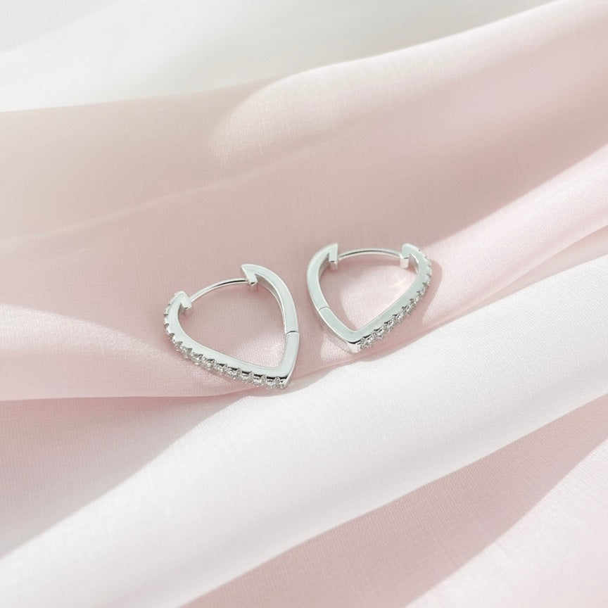 Huggies de Plata Triangle
