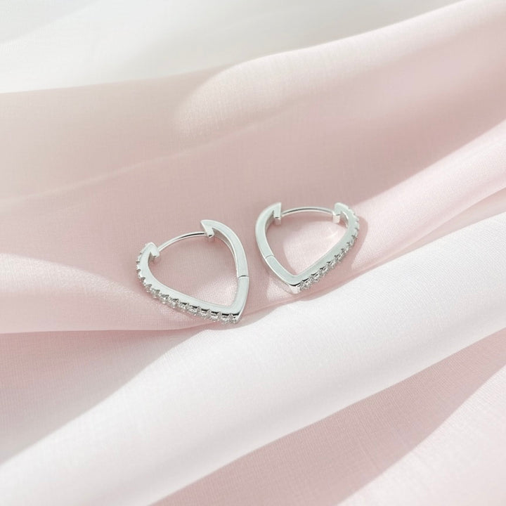 Huggies de Plata Triangle