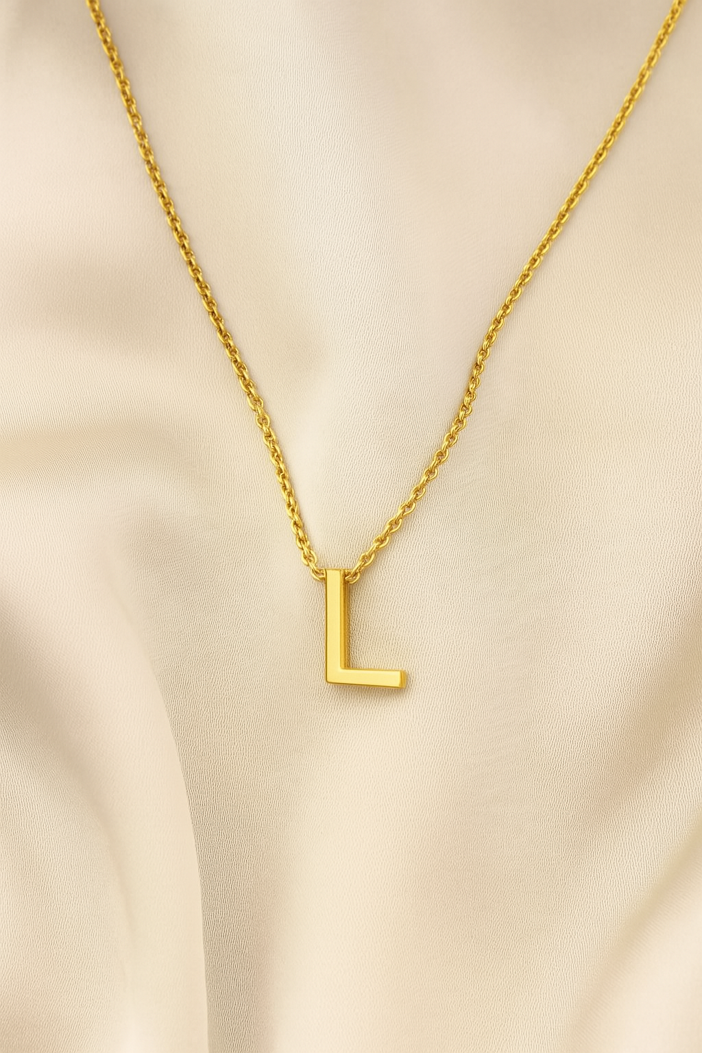 Collar Letra L