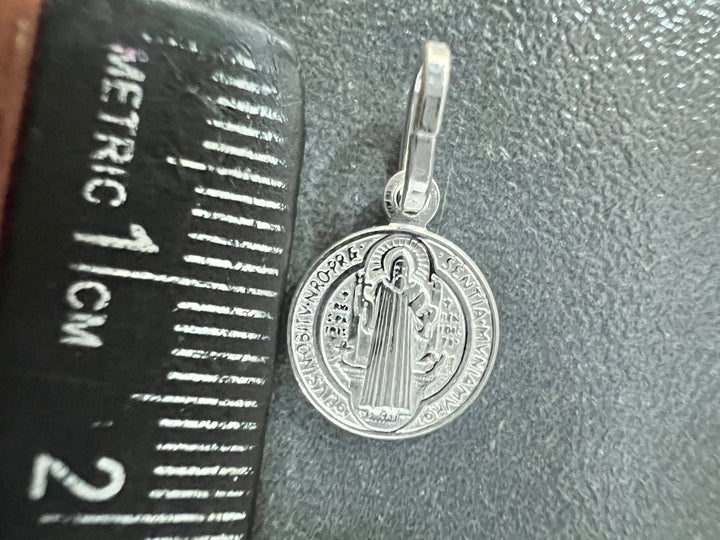 Dije San Benito 8MM Plata