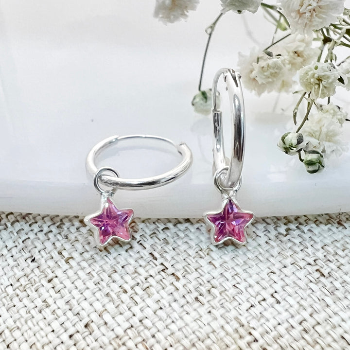 ▷ Argollas Colgantes Estrellas 💕 Rosadas | Nicola Joyería 🇨🇷