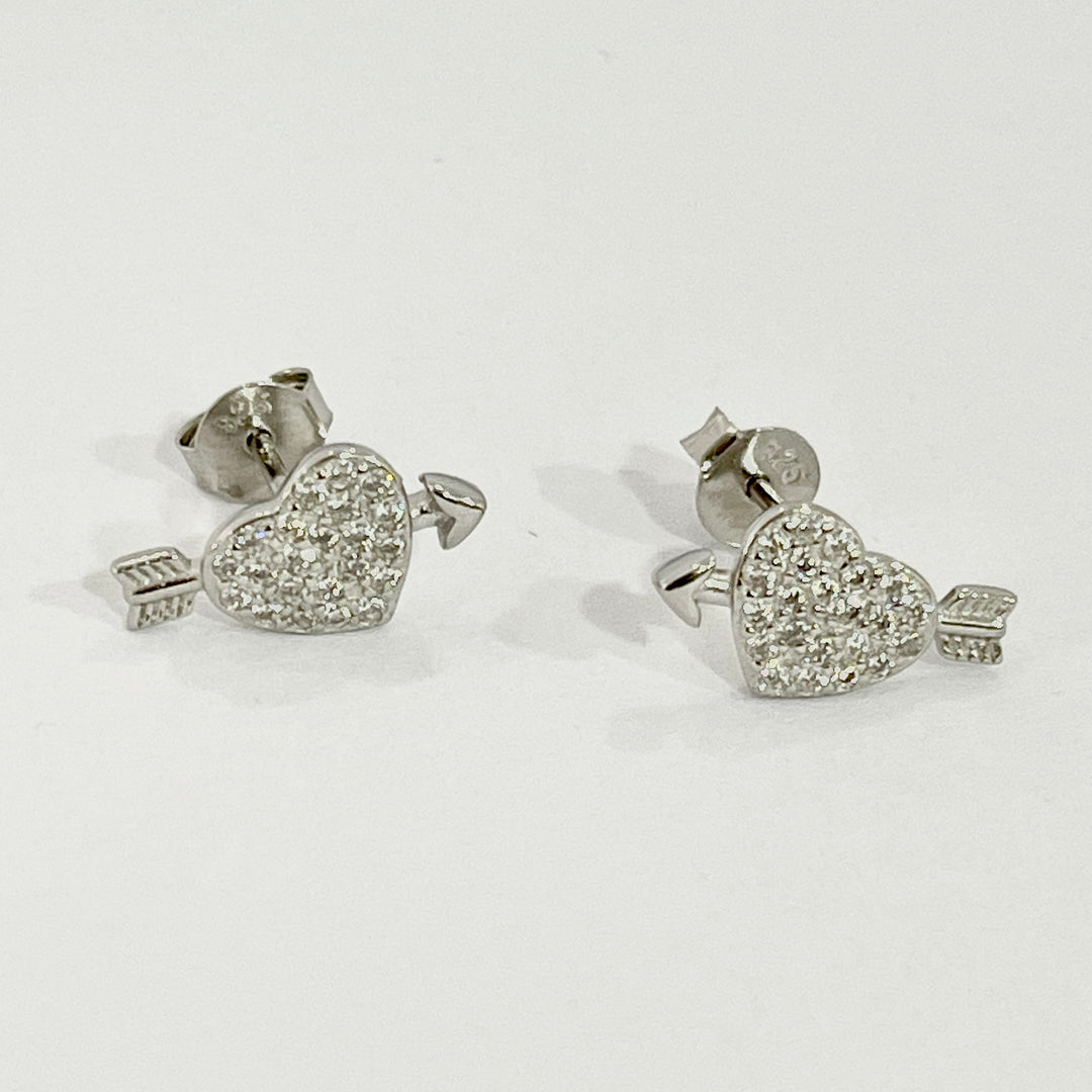 Aretes de Plata Corazón Flechado 13MM