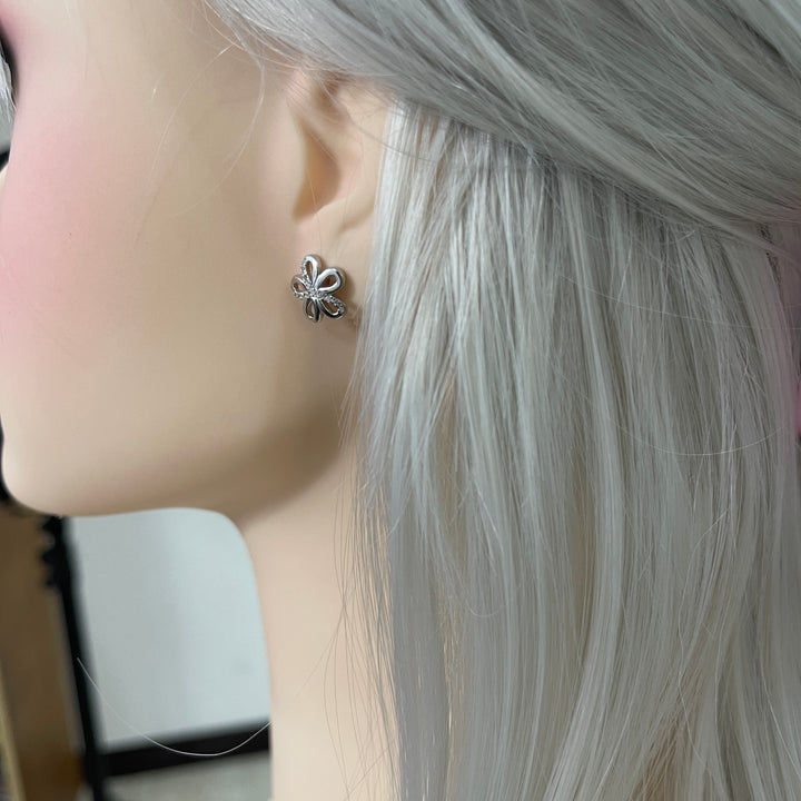 Aretes de Plata Flor Grande 11MM