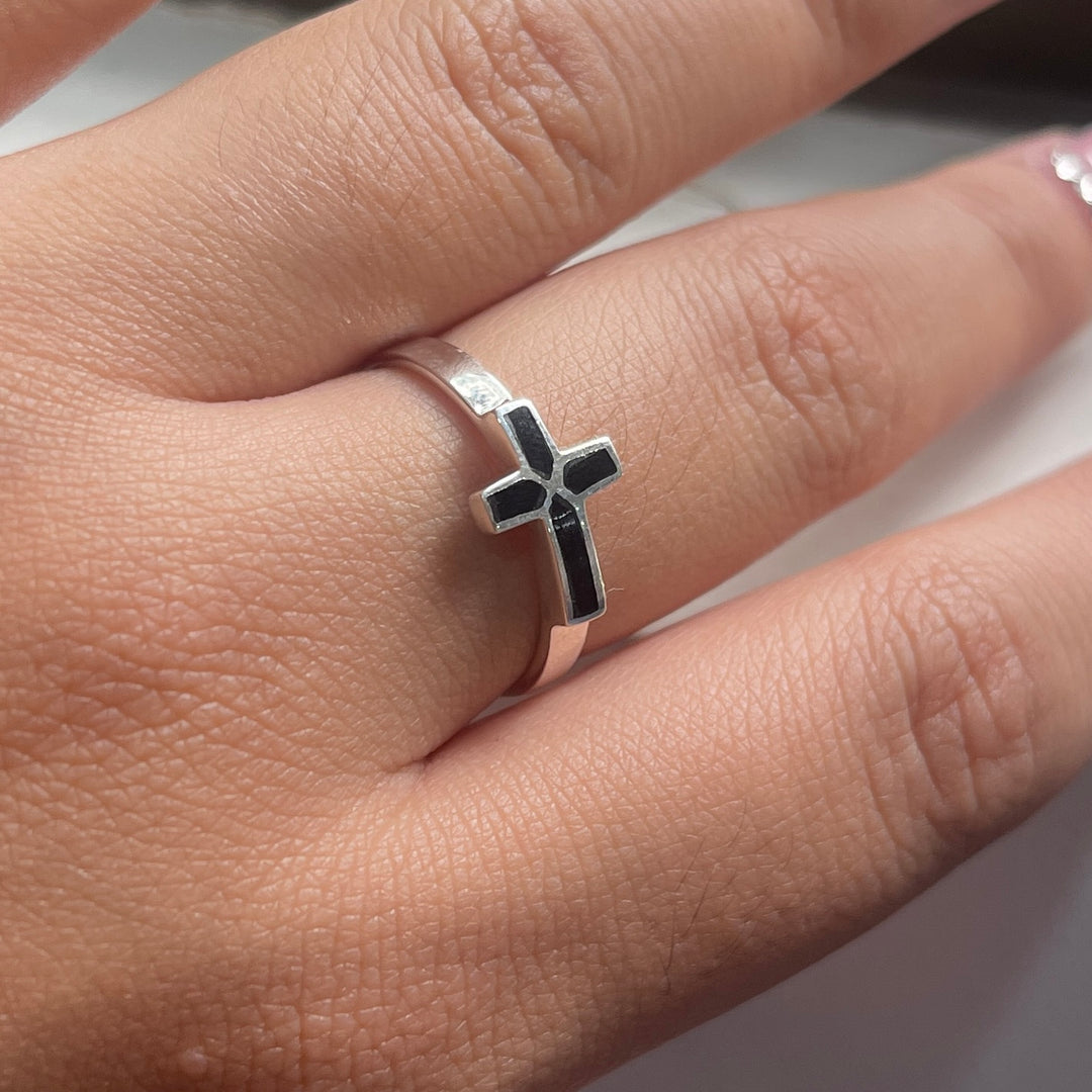 Anillo de Plata Cruz Negra