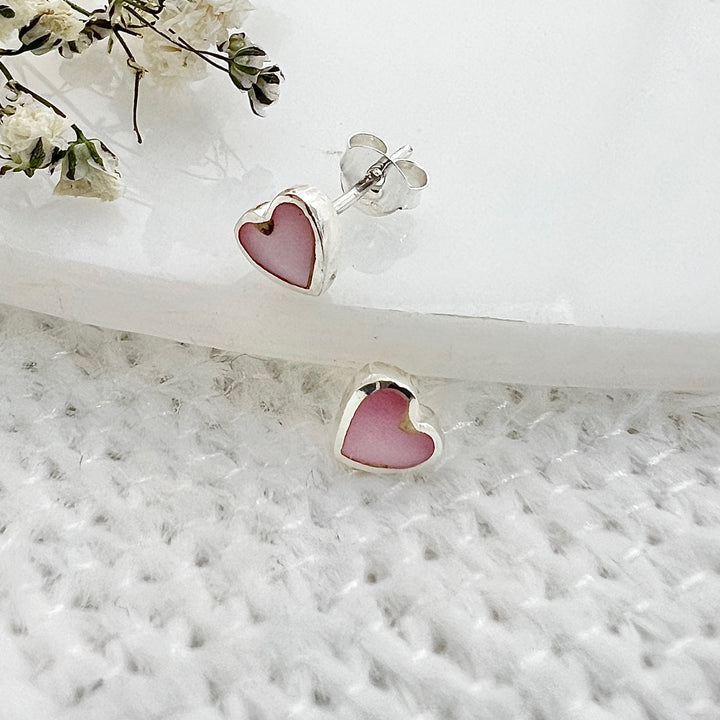 Compra online unos hermosos de aretes en forma de corazón con Madre Perla Rosa Corazón 💗 en Costa Rica 🇨🇷