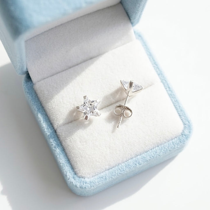 Aretes Chispas Estrella 6MM