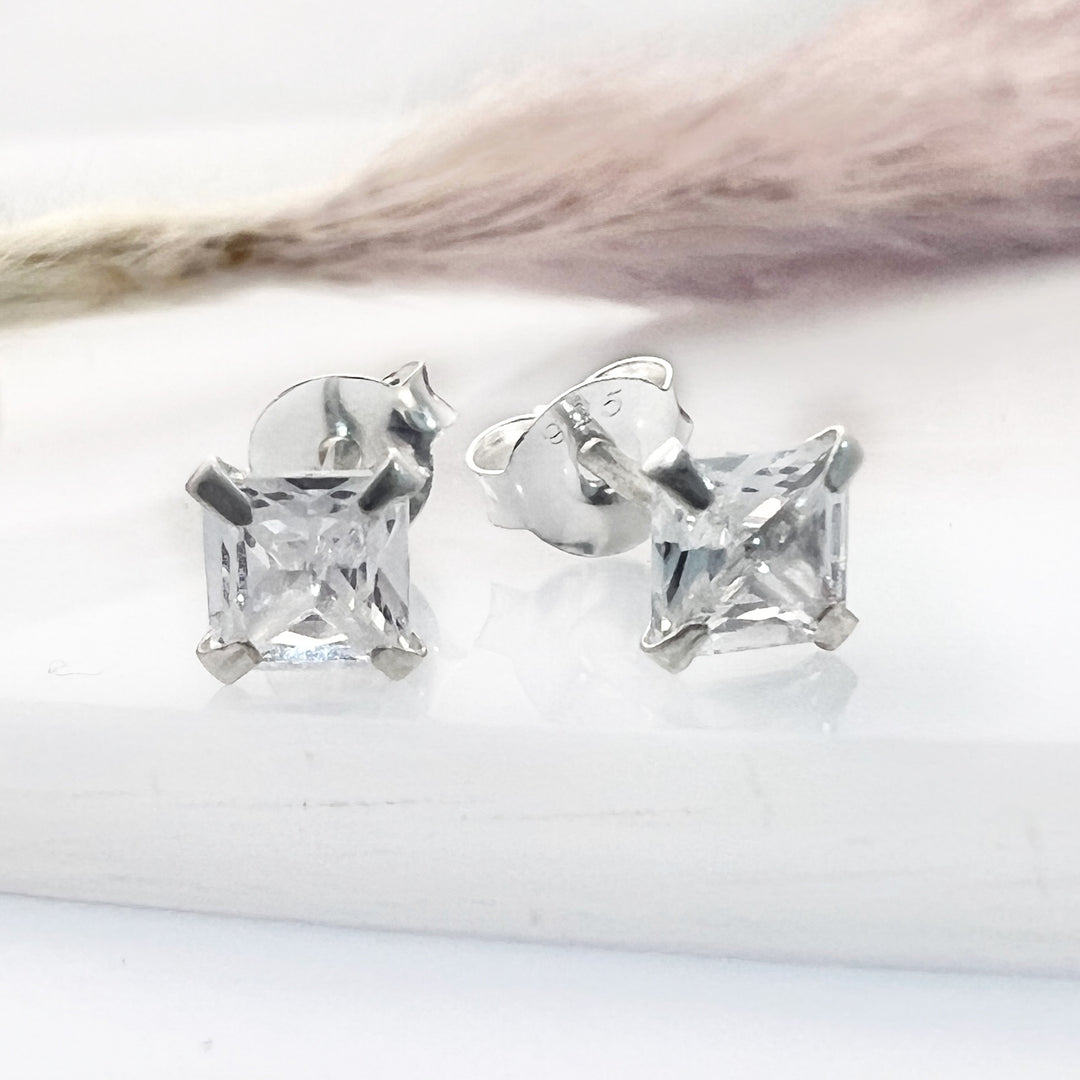 ▷ Aretes Chispas Cuadro Blanco 4MM | Nicola Joyería 🇨🇷