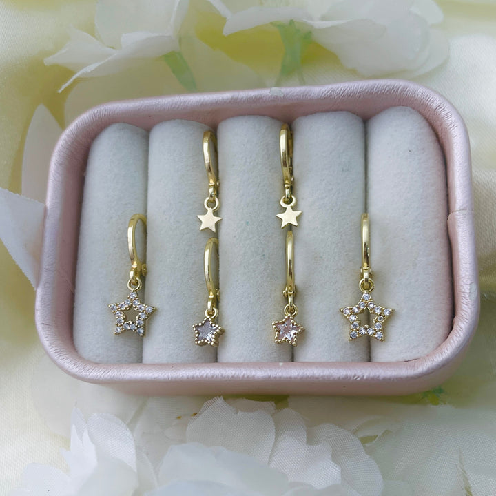 Trío de Aretes Estrellitas ⭐️Doradas