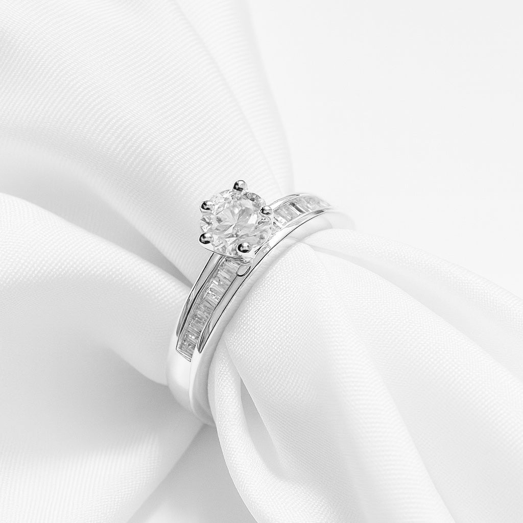 Anillo de Compromiso Brilloso 💖Plata 925