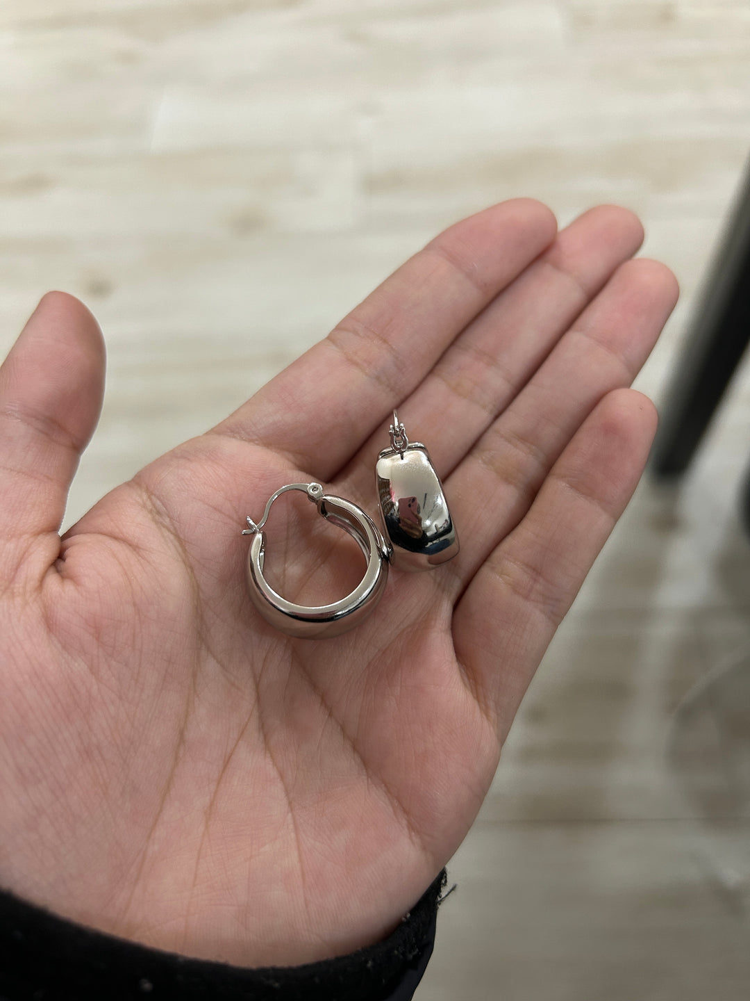 Argollas Acero Lisa Plateada Gruesas