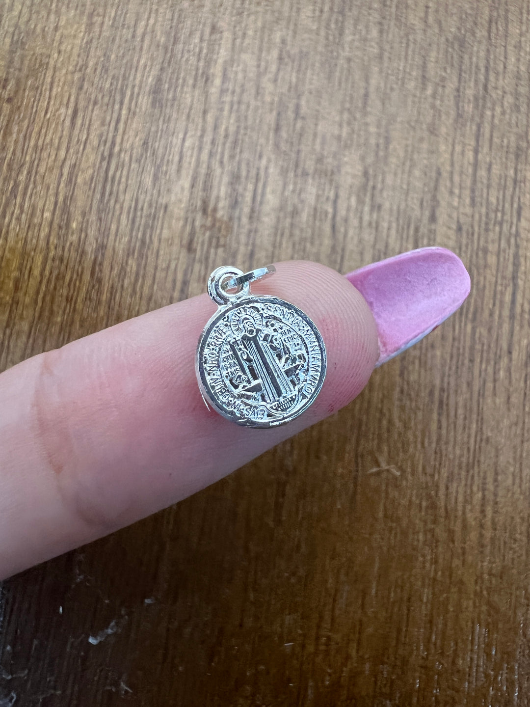 Dije San Benito 8MM Plata