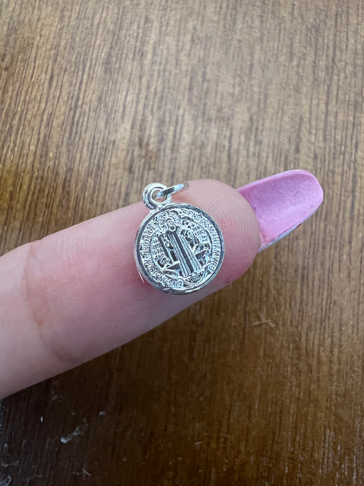 Dije San Benito 8MM Plata