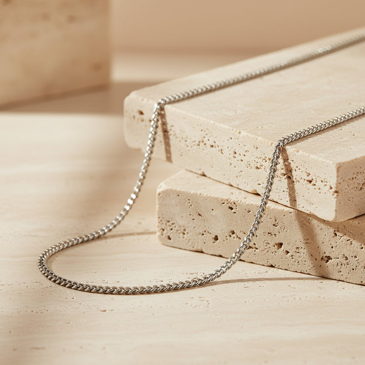 Cadena▪️Acero 2MM Curb Plateada 60CM