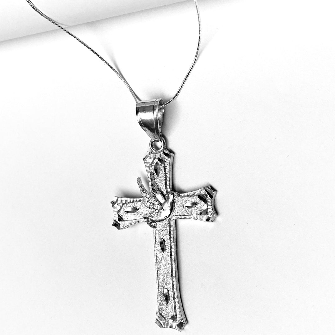 Dije de Plata Crucifijo 🕊️