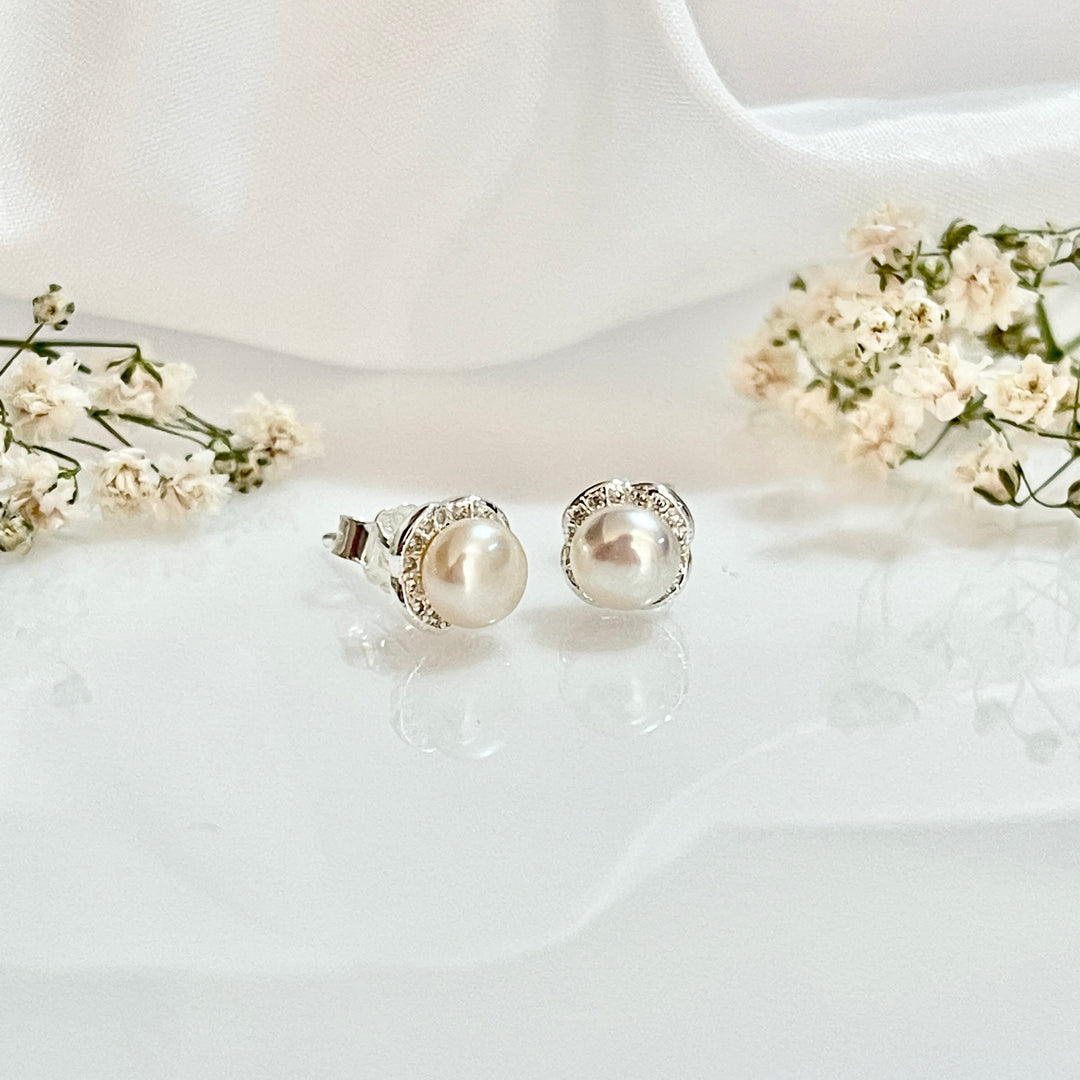 Aretes de Plata con Perla Cultivada 8MM | Plata 925 en Costa Rica