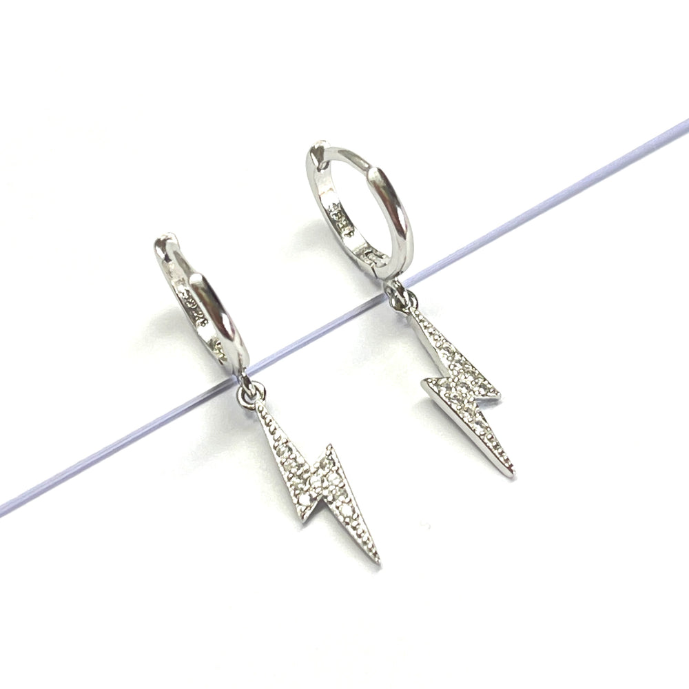 Huggies Plata 💎 Rayo | Nicola Joyeria 