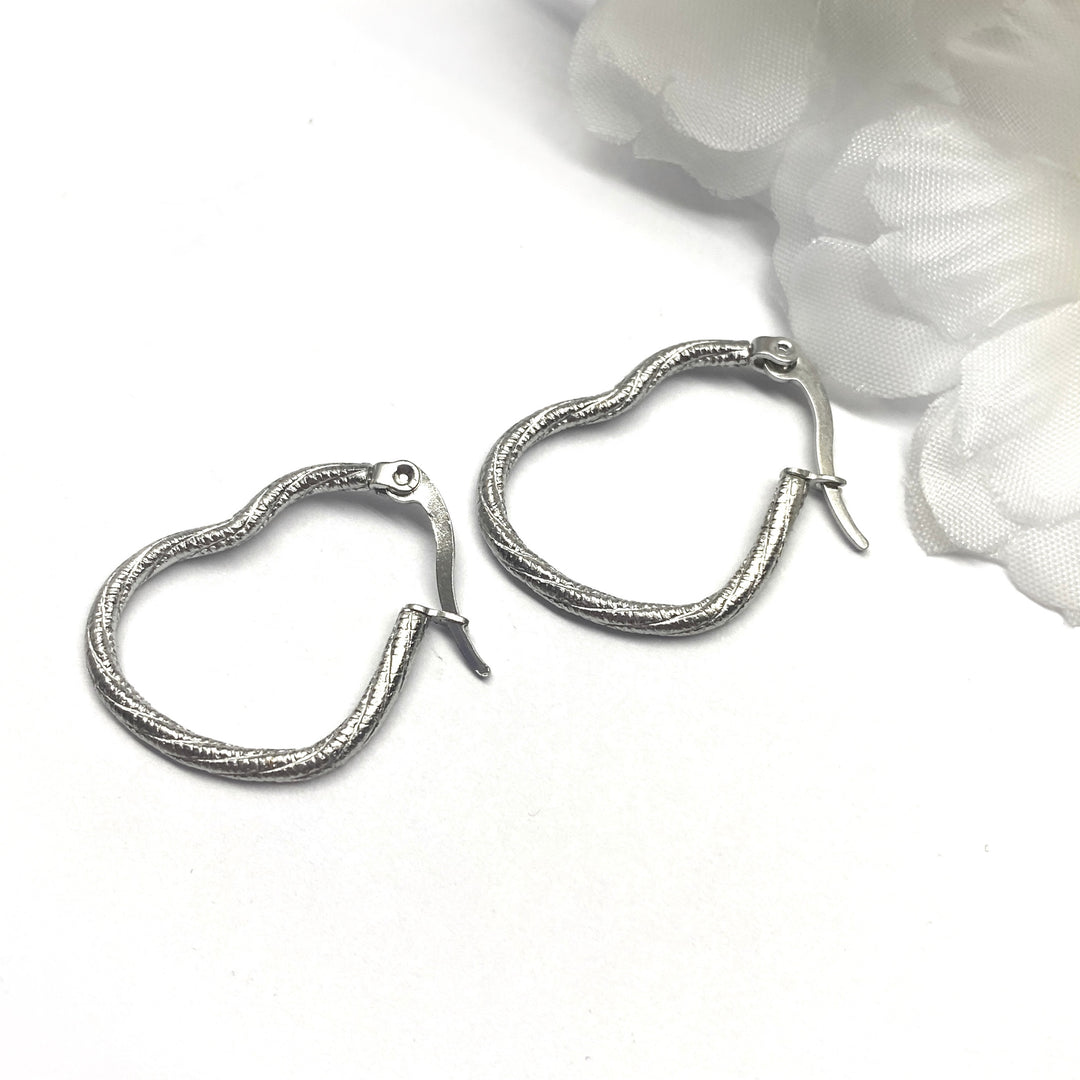 Argollas Acero 20MM Corazón Labrado