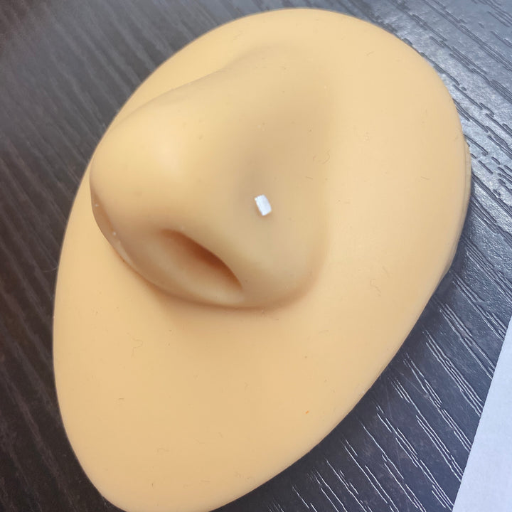 Piercing Recto de Nariz Plata