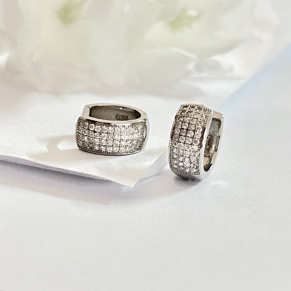 Huggies Plata 💎Grueso Mini | Nicola Joyería 