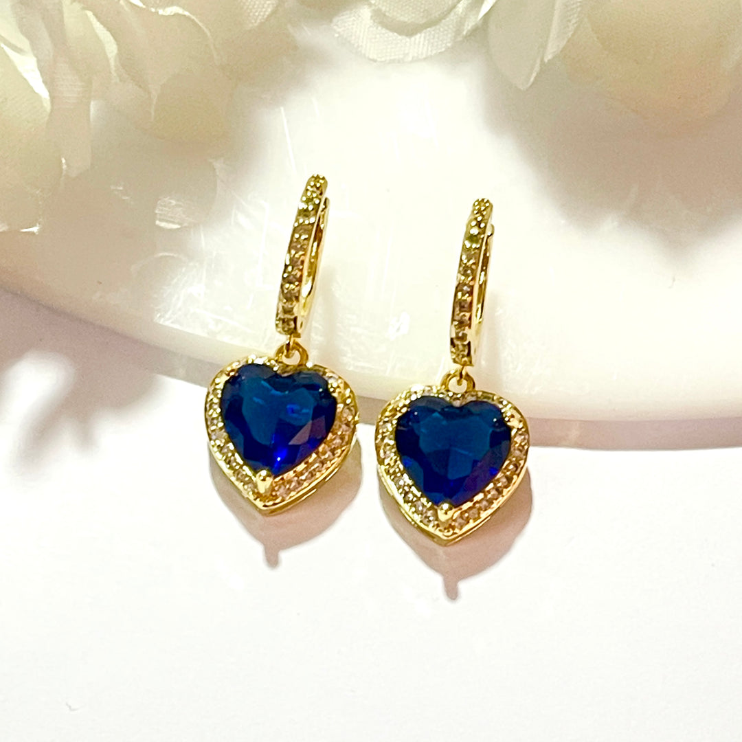 Huggies de Acero 💙Corazón Azul | Nicola Joyería 