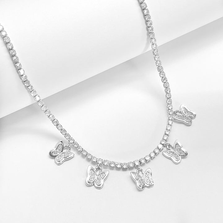 Gargantilla de Acero Mariposa Borde Plateada🦋 | Nicola Joyería 