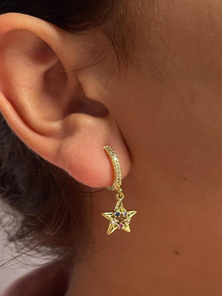 Huggies de Acero 🌟Estrella Puntos colores