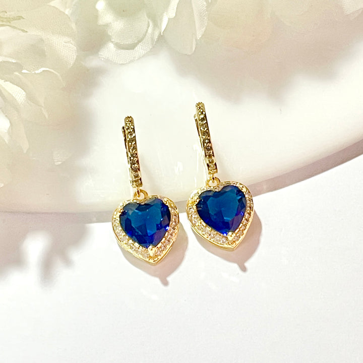 Huggies de Acero 💙Corazón Azul | Nicola Joyería 