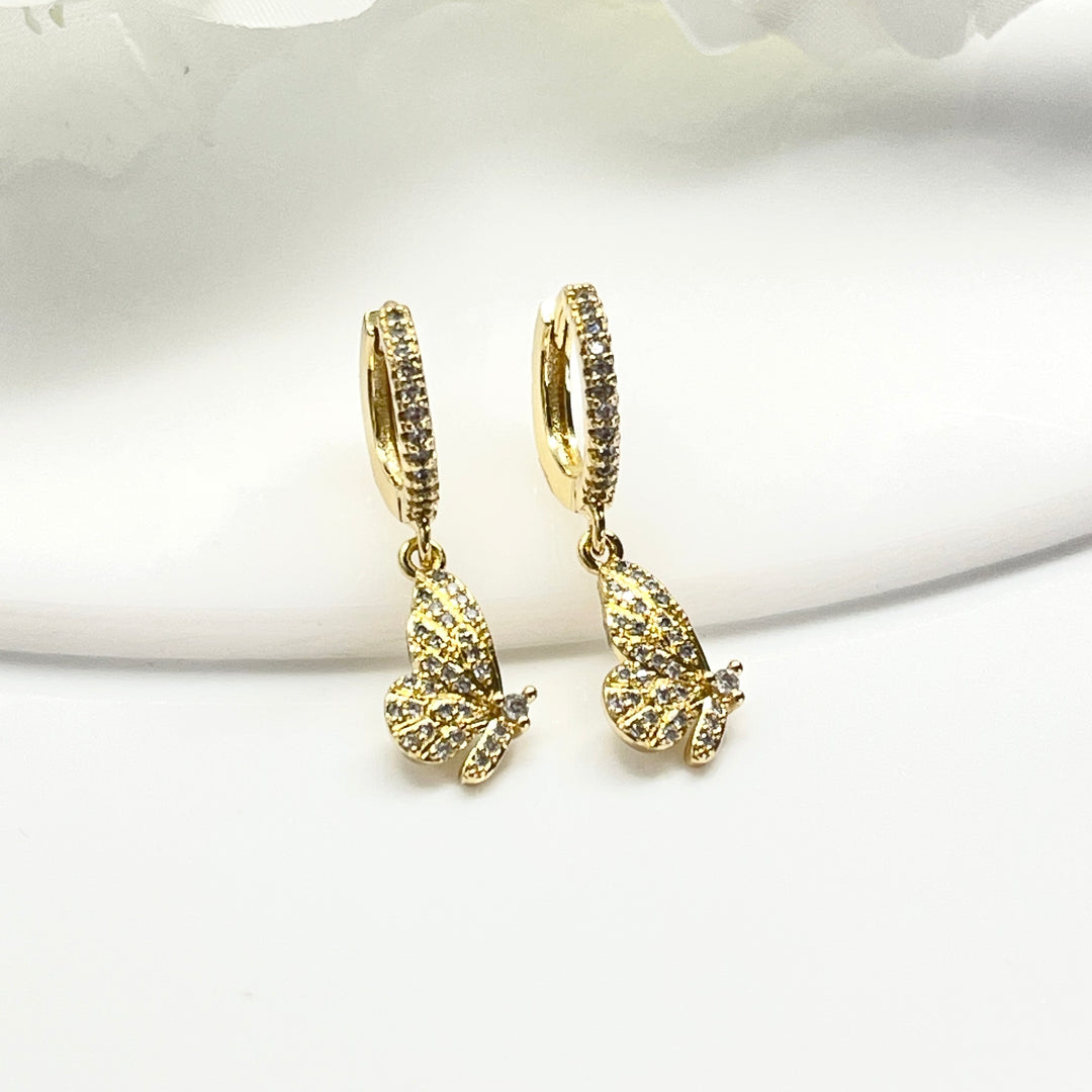 Huggies de Acero 🦋Mariposa Brillante | Nicola Joyeria 