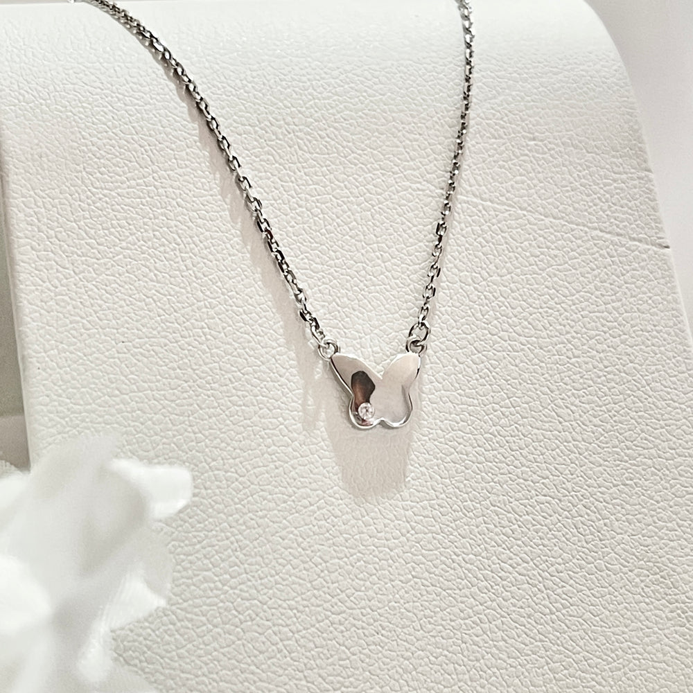 Collar Plata 🦋Mariposa Lisa Pequeña | Nicola Joyería 