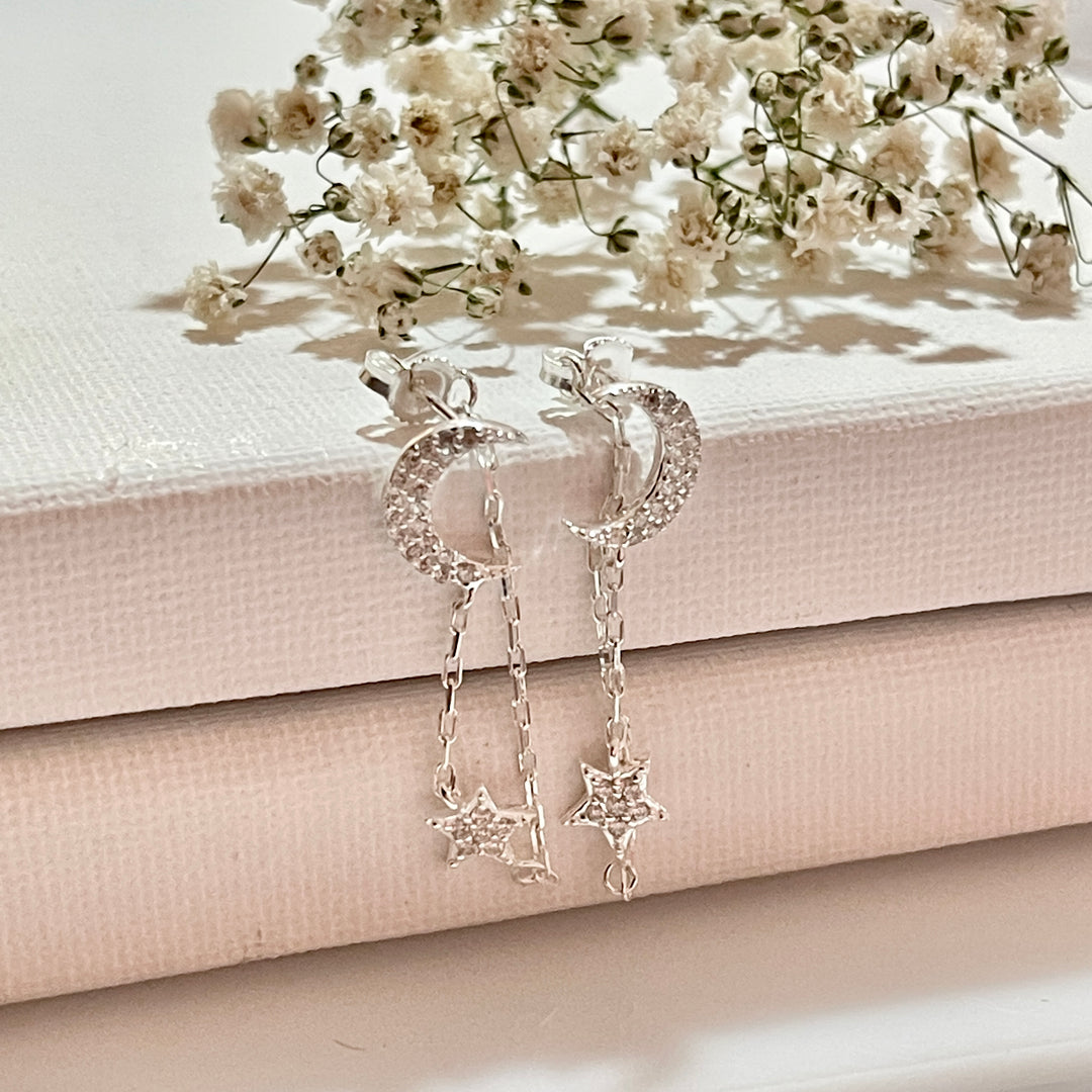 Aretes de Plata Luna y Estrella Circonita Blanca 10MM | Nicola Joyería en Costa Rica