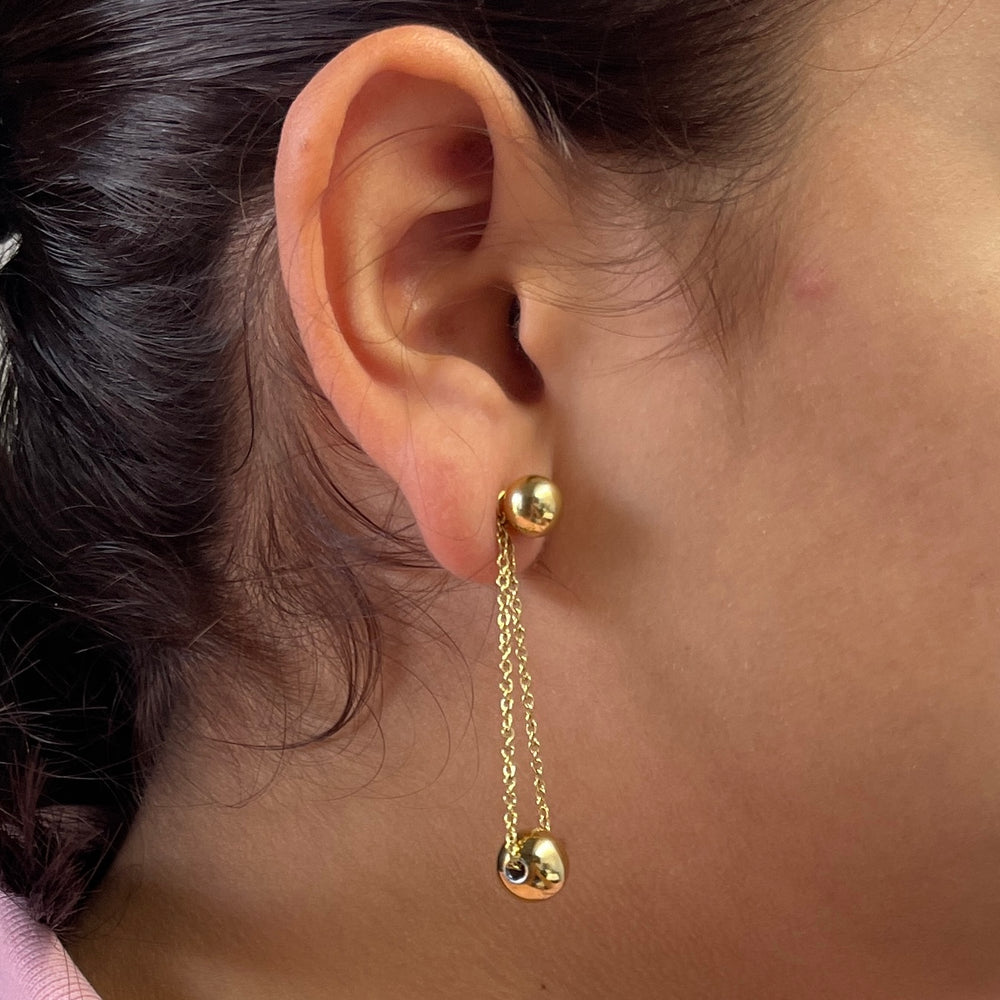 Aretes de Acero Largos Bola 🌈 Dorado | Nicola joyería 