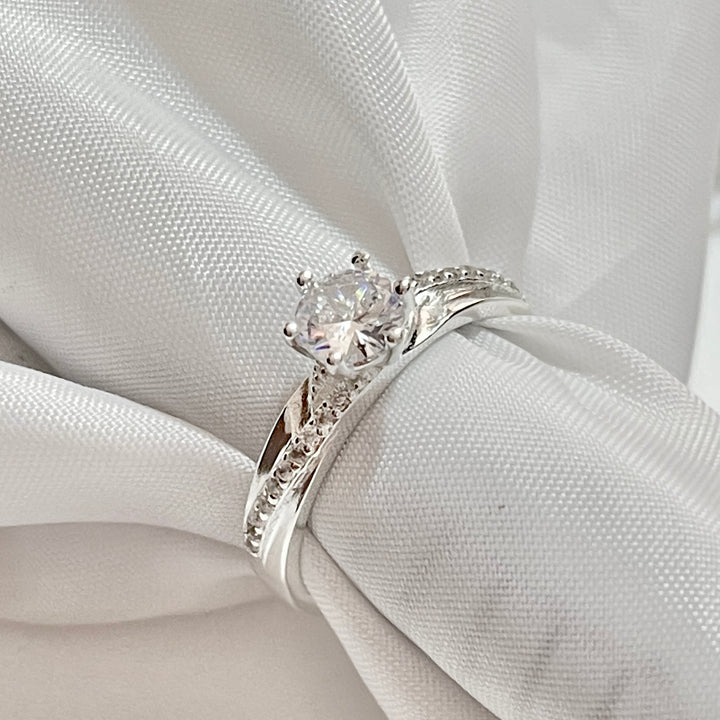 Anillo de Compromiso Línea Blanca  ✨Plata 925 | Nicola Joyería 