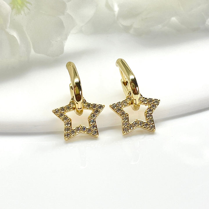 Huggies de Acero ⭐️Estrella Grande Blanca | Nicola Joyería 