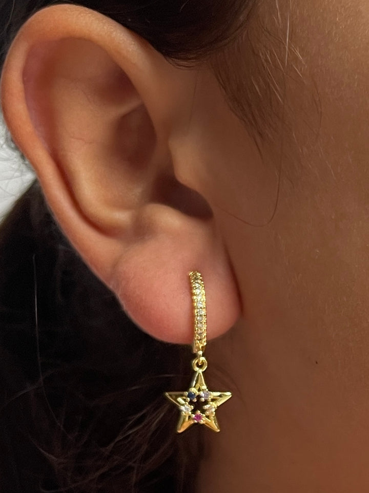 Huggies de Acero 🌟Estrella Puntos colores | Nicola Joyeria 