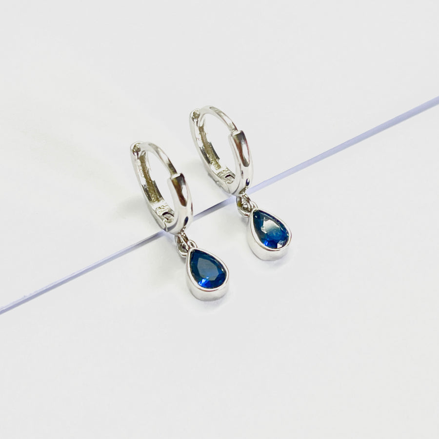 Huggies Plata 💎 Gota Azul | Nicola Joyeria 