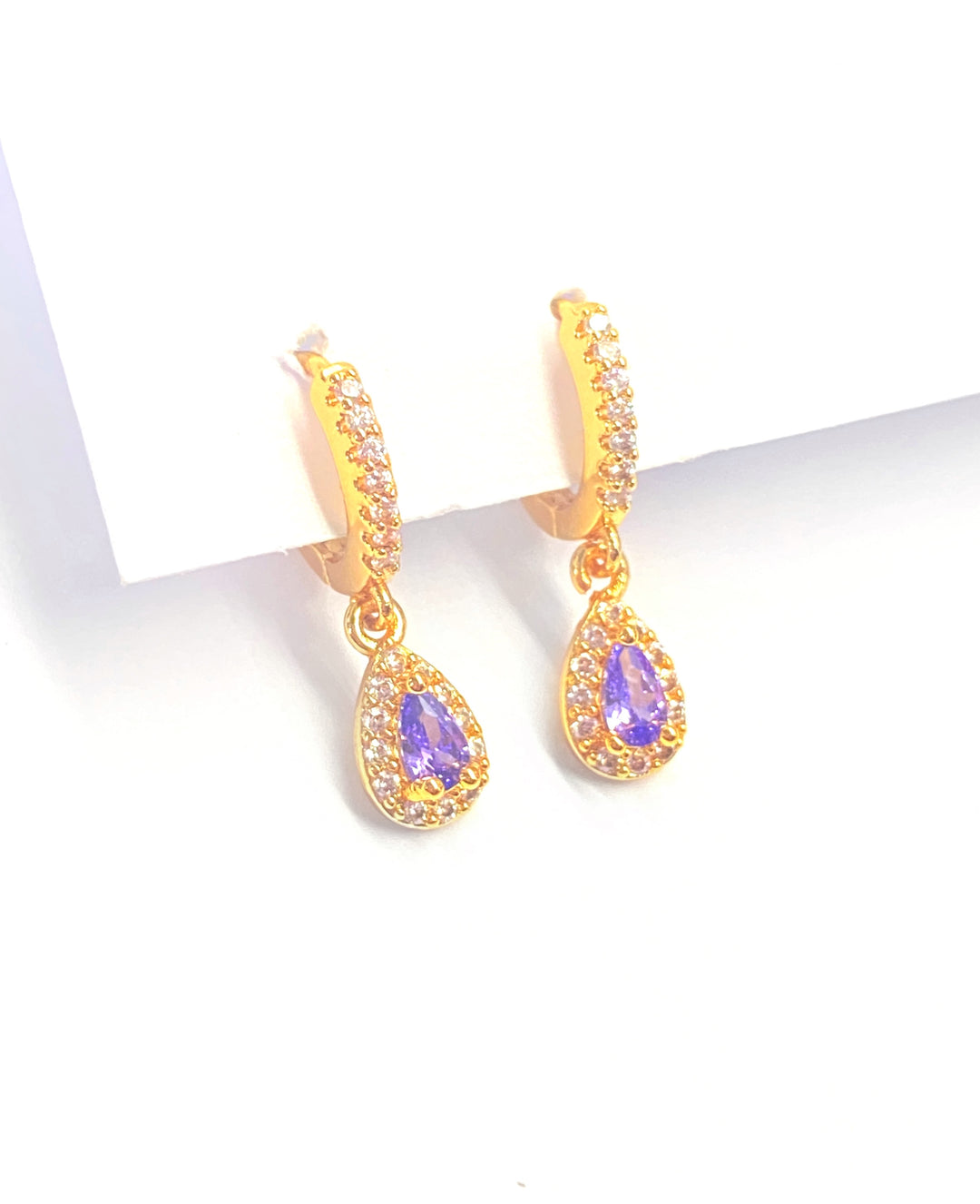 Huggies 💧 Gota Morada