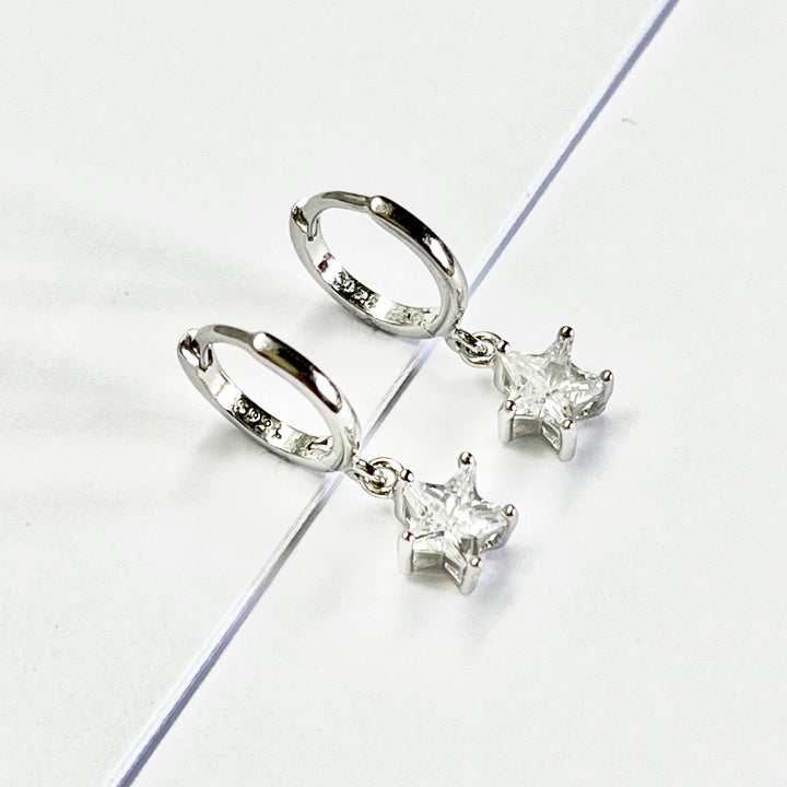 Huggies Plata 💎 Estrella Circonita ⭐️