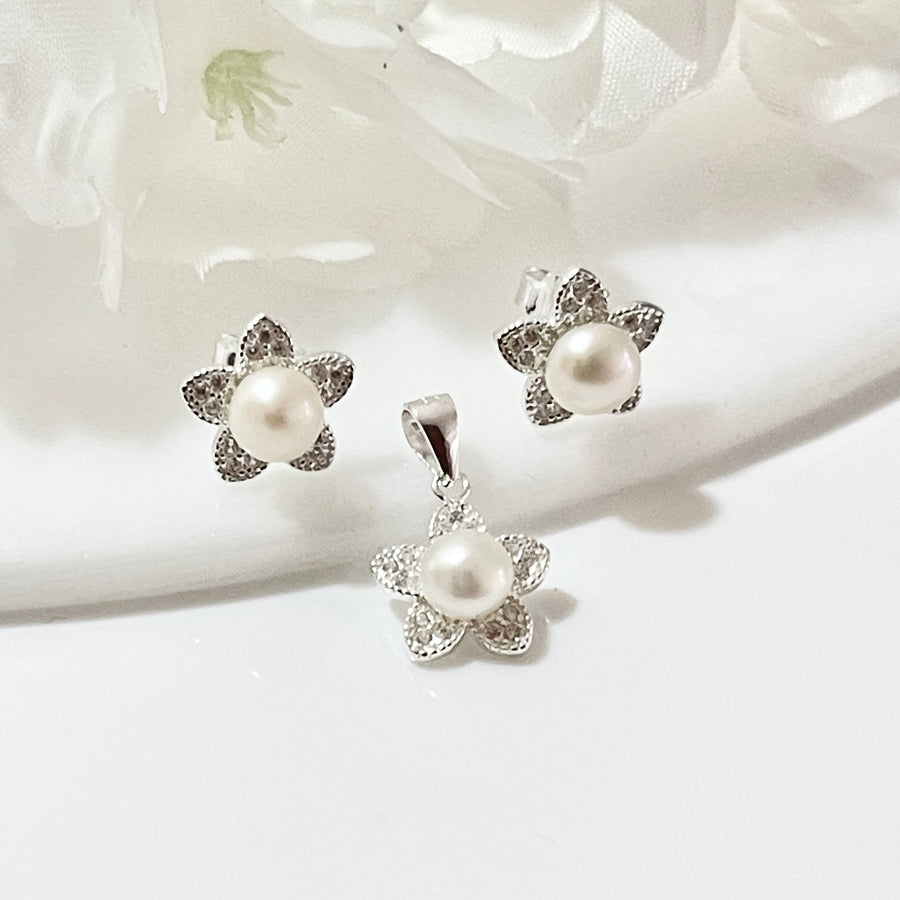 Juego Plata PerlasFlor Cinco Pétalos 🌸 | Nicola Joyería 